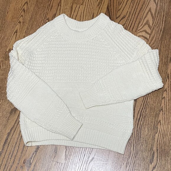 Women's Univesal Thread Sweater - Picture 2 of 5